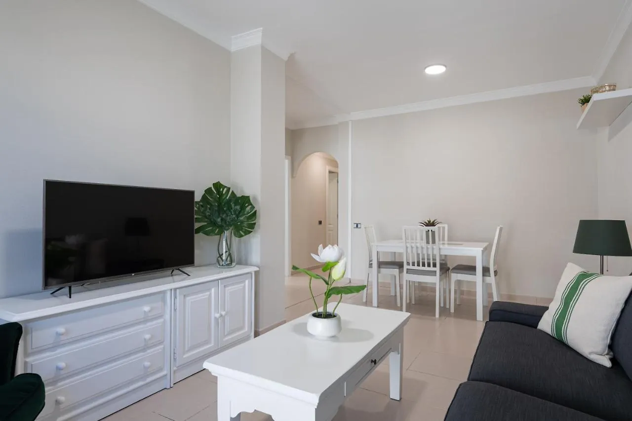 Amarre Moon Apartment Puerto De Mogan Spain
